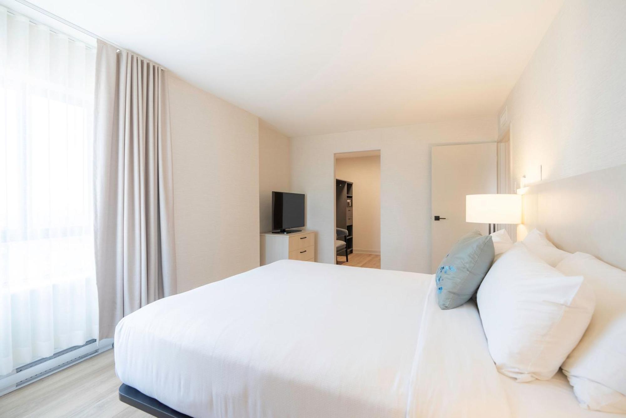 Les Suites Hotel Ottawa Exteriör bild